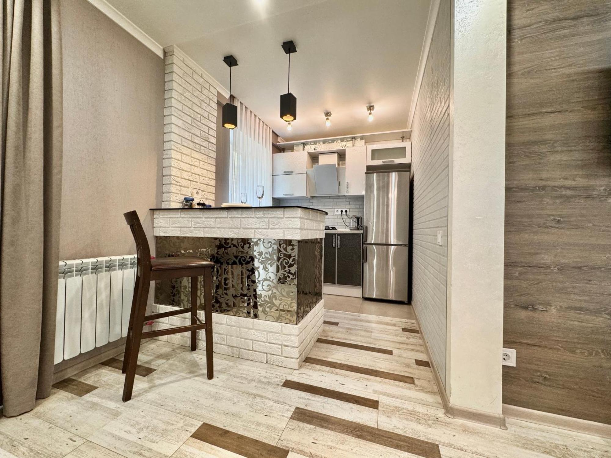 Apartpoltava Розкішна Студія З Кутовою Ванною, 1-Й Будинок Біля Корпусного Парку, Панорамний Балкон Buitenkant foto